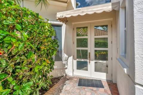 House in Palm Beach Gardens, Florida 5 bedrooms, 282.33 sq.m. № 2088147 - photo 10