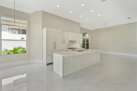 House in Palm Beach Gardens, Florida 5 bedrooms, 282.33 sq.m. № 2088147 - photo 29