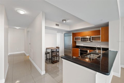 Condo in Fort Myers, Florida, 2 bedrooms  № 1420736 - photo 26