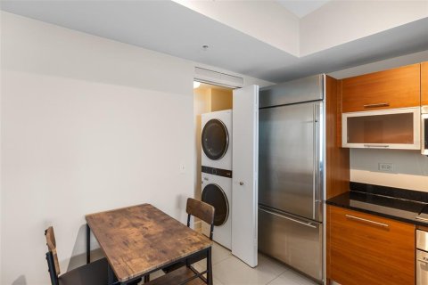 Condo in Fort Myers, Florida, 2 bedrooms  № 1420736 - photo 28