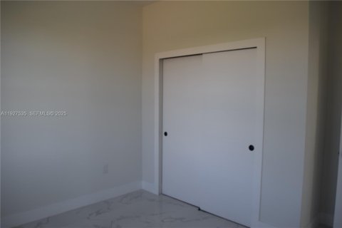 Villa ou maison à vendre à Lehigh Acres, Floride: 3 chambres № 1987985 - photo 21