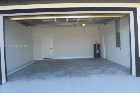 Villa ou maison à vendre à Lehigh Acres, Floride: 3 chambres № 1987985 - photo 8