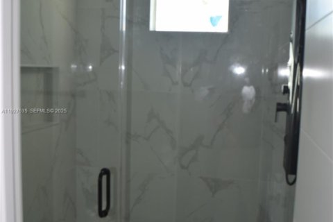 Villa ou maison à vendre à Lehigh Acres, Floride: 3 chambres № 1987985 - photo 29