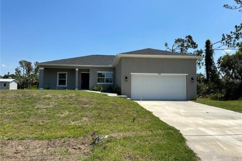 Casa en alquiler en North Port, Florida, 3 dormitorios, 148.64 m2 № 1844334 - foto 1