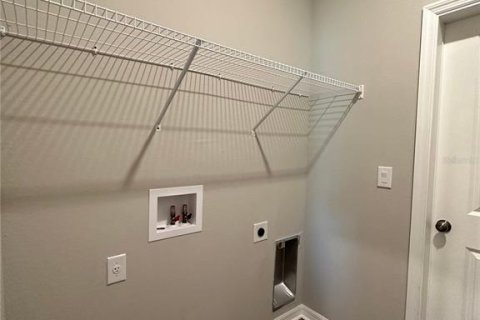 Casa en alquiler en North Port, Florida, 3 dormitorios, 148.64 m2 № 1844334 - foto 9