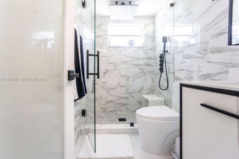 Immobilier commercial à vendre à Miami Beach, Floride № 2060121 - photo 12