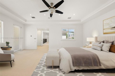 House in Hollywood, Florida 6 bedrooms, 461.17 sq.m. № 2013701 - photo 28