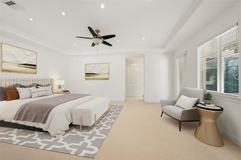 House in Hollywood, Florida 6 bedrooms, 461.17 sq.m. № 2013701 - photo 26