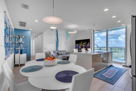 Copropriété à vendre à Sunrise, Floride: 3 chambres, 117.24 m2 № 1947201 - photo 6