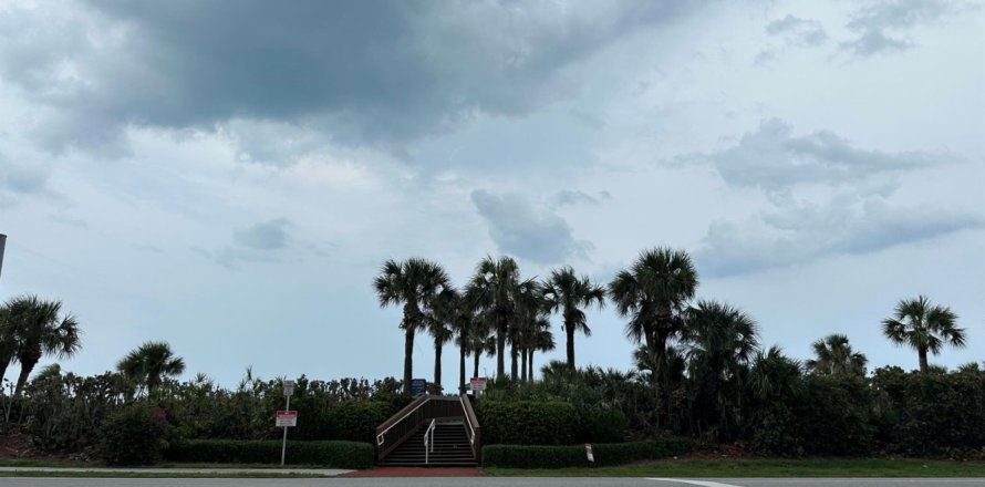 Condo in Hutchinson Island South, Florida, 2 bedrooms  № 466022