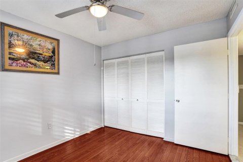 Condo in Pompano Beach, Florida, 2 bedrooms № 2081746 - photo 18