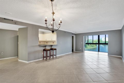 Condo in Pompano Beach, Florida, 2 bedrooms № 2081746 - photo 29