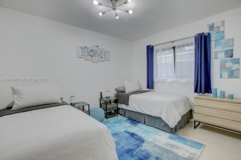 Propiedad comercial en venta en Fort Lauderdale, Florida, 180.69 m2 № 2000794 - foto 23