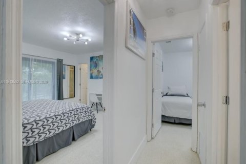 Propiedad comercial en venta en Fort Lauderdale, Florida, 180.69 m2 № 2000794 - foto 6