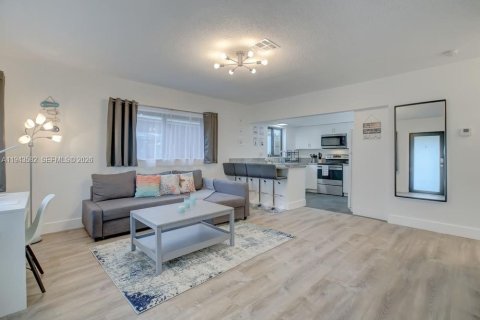 Propiedad comercial en venta en Fort Lauderdale, Florida, 180.69 m2 № 2000794 - foto 12