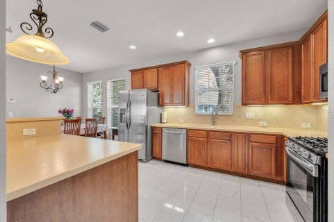 Villa ou maison à vendre à Fish Hawk, Floride: 4 chambres, 280.19 m2 № 2359338 - photo 7