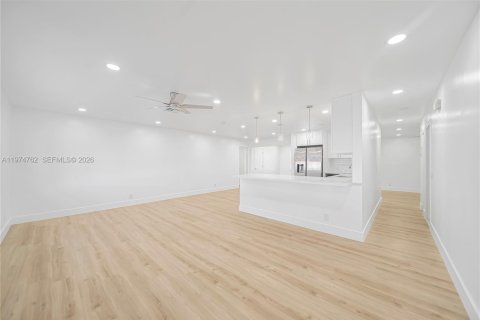 Купить виллу или дом в Бойнтон-Бич, Флорида 3 спальни, 150.87м2, № 2042951 - фото 2