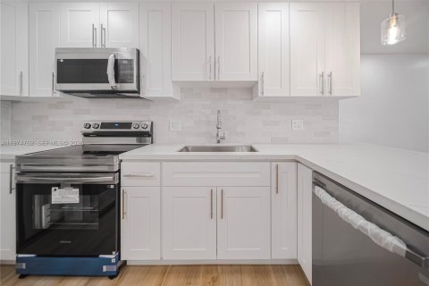 Купить виллу или дом в Бойнтон-Бич, Флорида 3 спальни, 150.87м2, № 2042951 - фото 14