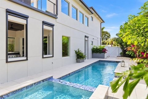 Casa en venta en Sarasota, Florida, 5 dormitorios, 338.16 m2 № 2387369 - foto 11