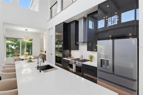 Casa en venta en Sarasota, Florida, 5 dormitorios, 338.16 m2 № 2387369 - foto 26