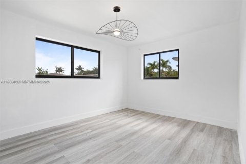 Immobilier commercial à vendre à Miami, Floride: 195.65 m2 № 2053310 - photo 21