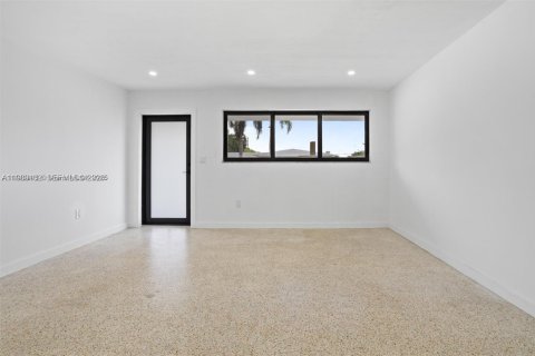 Immobilier commercial à vendre à Miami, Floride: 195.65 m2 № 2053310 - photo 15