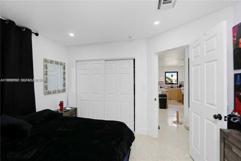 Immobilier commercial à vendre à Miami, Floride: 195.65 m2 № 2053310 - photo 7