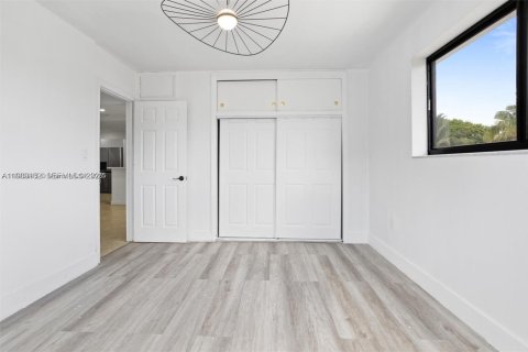 Immobilier commercial à vendre à Miami, Floride: 195.65 m2 № 2053310 - photo 22