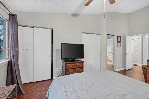 Townhouse in Dania Beach, Florida 2 bedrooms, 103.12 sq.m. № 2376190 - photo 20