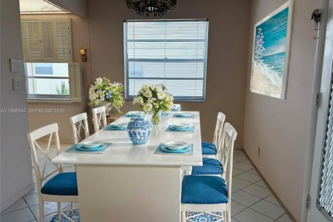 Condominio en venta en Delray Beach, Florida, 2 dormitorios, 83.8 m2 № 2031824 - foto 2