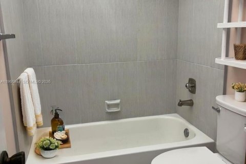 Condominio en venta en Delray Beach, Florida, 2 dormitorios, 83.8 m2 № 2031824 - foto 7