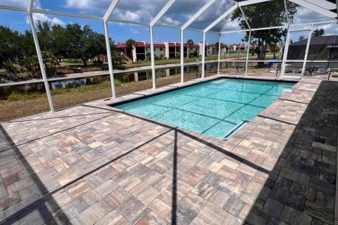 Villa ou maison à vendre à Rotonda, Floride: 4 chambres, 172.98 m2 № 2195410 - photo 24