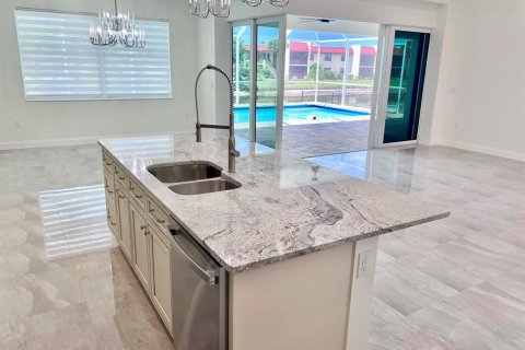 Villa ou maison à vendre à Rotonda, Floride: 4 chambres, 172.98 m2 № 2195410 - photo 7