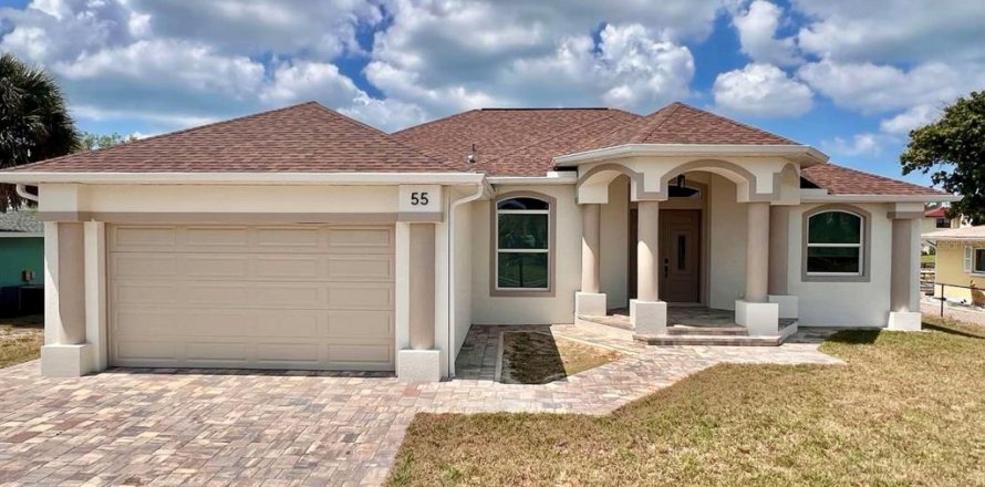 Villa ou maison à Rotonda, Floride 4 chambres, 172.98 m2 № 2195410