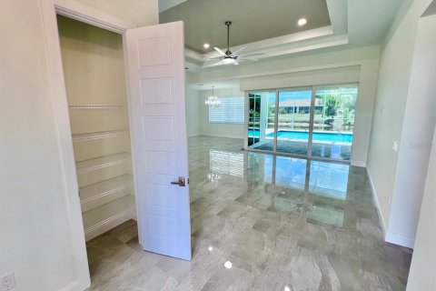 Villa ou maison à vendre à Rotonda, Floride: 4 chambres, 172.98 m2 № 2195410 - photo 21