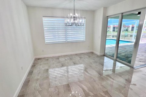 Villa ou maison à vendre à Rotonda, Floride: 4 chambres, 172.98 m2 № 2195410 - photo 9
