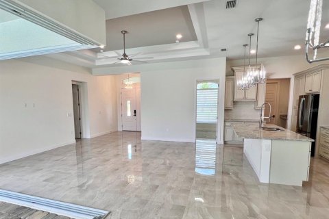 Villa ou maison à vendre à Rotonda, Floride: 4 chambres, 172.98 m2 № 2195410 - photo 11