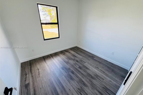 Купить виллу или дом в Кейп-Корал, Флорида 3 спальни, 138.42м2, № 1994152 - фото 21