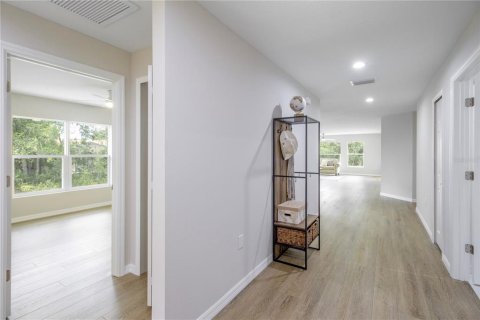 House in Spring Hill, Florida 3 bedrooms, 169.83 sq.m. № 1902104 - photo 7