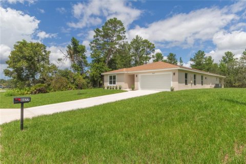 House in Spring Hill, Florida 3 bedrooms, 169.83 sq.m. № 1902104 - photo 3