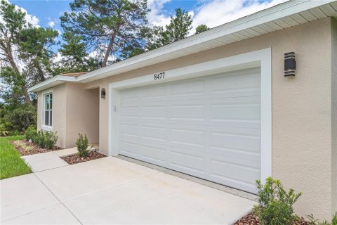 House in Spring Hill, Florida 3 bedrooms, 169.83 sq.m. № 1902104 - photo 4