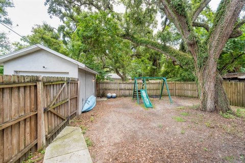 Casa en alquiler en Tampa, Florida, 3 dormitorios, 130.25 m2 № 1910066 - foto 22
