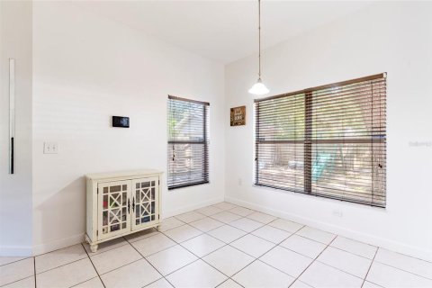 Casa en alquiler en Tampa, Florida, 3 dormitorios, 130.25 m2 № 1910066 - foto 12