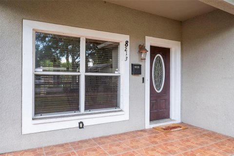 Casa en alquiler en Tampa, Florida, 3 dormitorios, 130.25 m2 № 1910066 - foto 4