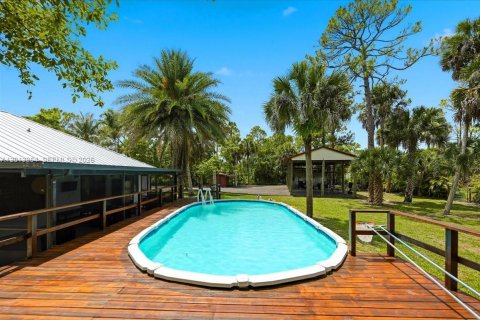 House in Loxahatchee Groves, Florida 5 bedrooms, 185.8 sq.m. № 2076254 - photo 28