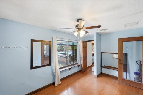 House in Loxahatchee Groves, Florida 5 bedrooms, 185.8 sq.m. № 2076254 - photo 16