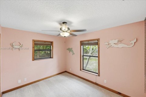 House in Loxahatchee Groves, Florida 5 bedrooms, 185.8 sq.m. № 2076254 - photo 19