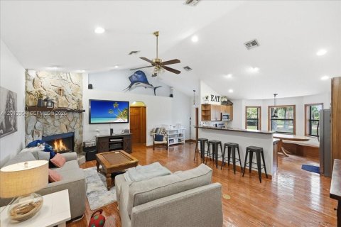 House in Loxahatchee Groves, Florida 5 bedrooms, 185.8 sq.m. № 2076254 - photo 6
