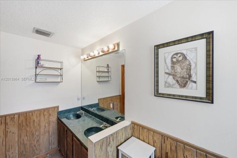 House in Loxahatchee Groves, Florida 5 bedrooms, 185.8 sq.m. № 2076254 - photo 21