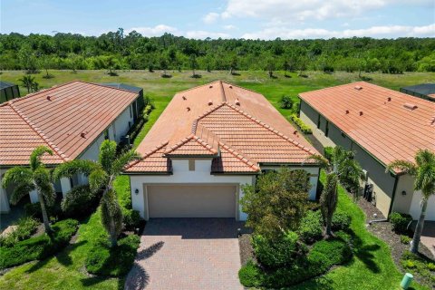 House in Venice, Florida 2 bedrooms, 176.51 sq.m. № 1634210 - photo 1
